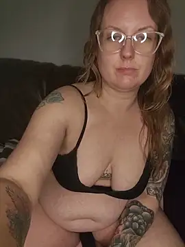 TattedMamaXOXO online show from 12/16/25, 03:44