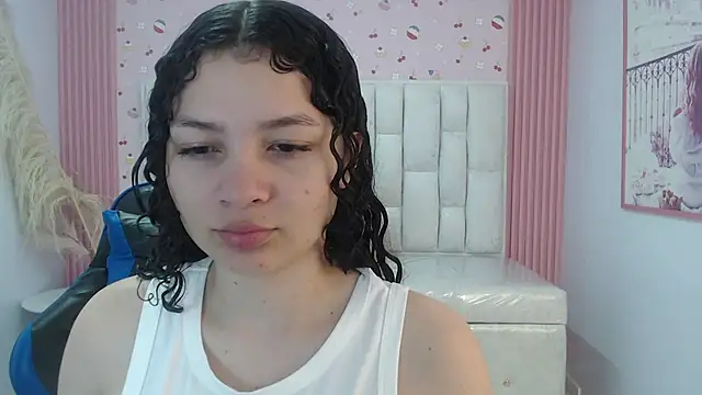 shalon diaz s online show from 12/17/25, 01:06