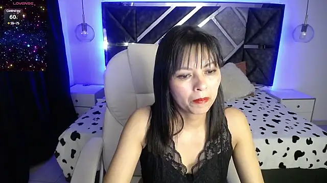 Snapshot of MysticMature chatting on 01/23/25, 01:51 MysticMature online show from 01/23/25, 01:51