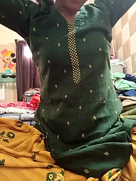 Snapshot of chocobbsimarn chatting on 03/13/25, 10:57 chocobbsimarn online show from 03/13/25, 10:57