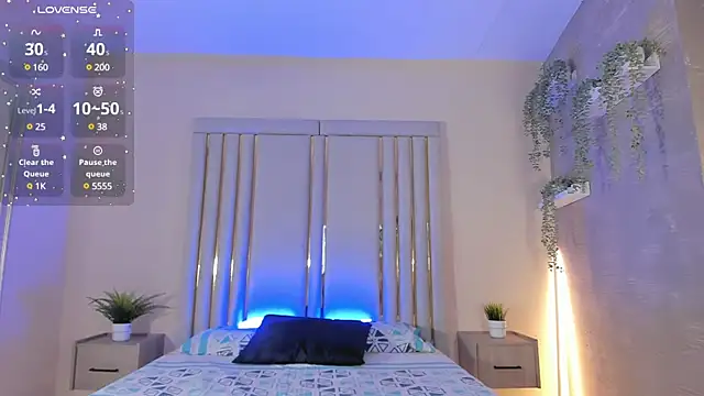 Snapshot of Liincostelloo chatting on 02/15/25, 07:39 Liincostelloo online show from 02/15/25, 07:39