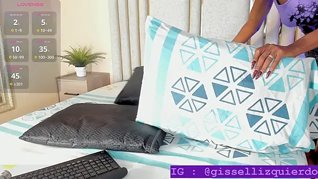 Snapshot of Liincostelloo chatting on 09/23/25, 08:01 Liincostelloo online show from 09/23/25, 08:01