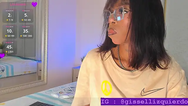 Snapshot of Liincostelloo chatting on 10/03/25, 07:44 Liincostelloo online show from 10/03/25, 07:44