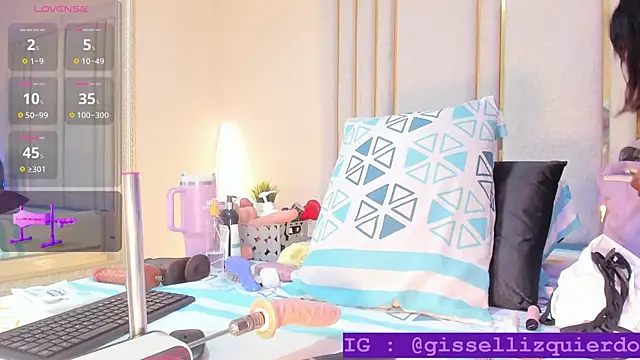 Snapshot of Liincostelloo chatting on 10/28/25, 07:38 Liincostelloo online show from 10/28/25, 07:38