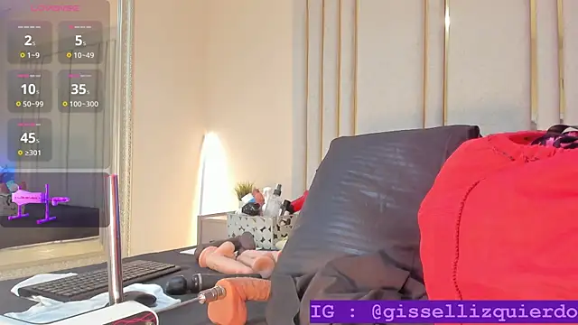 Snapshot of Liincostelloo chatting on 11/07/25, 07:47 Liincostelloo online show from 11/07/25, 07:47