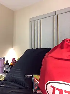 Snapshot of Liincostelloo chatting on 12/01/25, 07:41 Liincostelloo online show from 12/01/25, 07:41