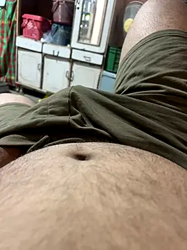 Snapshot of hireom55 chatting on 09/16/25, 05:58 hireom55 online show from 09/16/25, 05:58