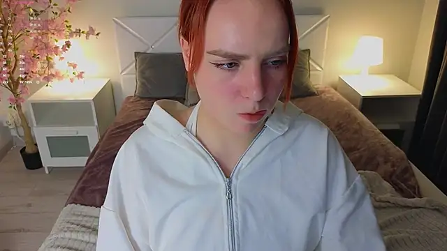 Snapshot of _candy__sweet__ chatting on 01/18/25, 07:04 candy sweet online show from 01/18/25, 07:04