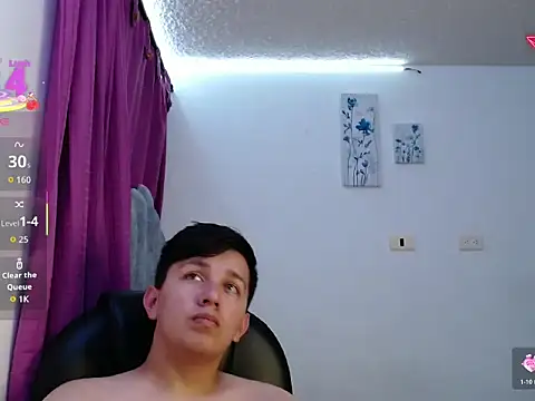 Snapshot of Alan_red chatting on 11/20/25, 02:45 Alan red online show from 11/20/25, 02:45