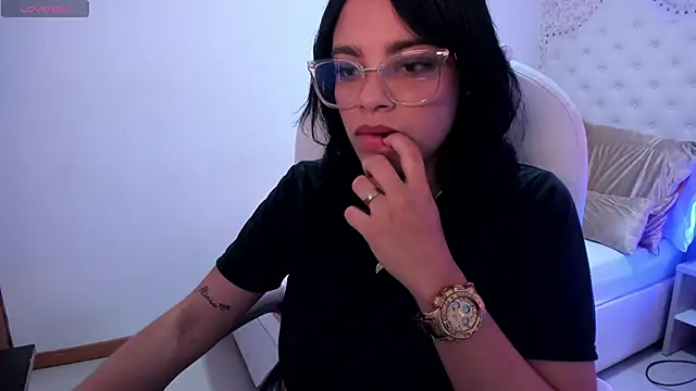 Snapshot of luciana_stolem chatting on 01/29/25, 03:58 luciana stolem online show from 01/29/25, 03:58