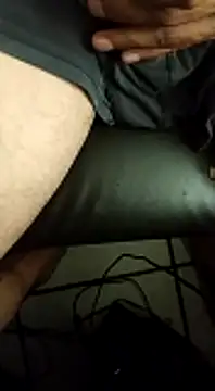 Snapshot of marcello69sexo chatting on 02/10/25, 01:57 marcello69sexo online show from 02/10/25, 01:57