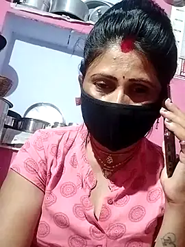 Snapshot of Bhavya_Bhan chatting on 03/02/25, 05:25 Bhavya Bhan online show from 03/02/25, 05:25