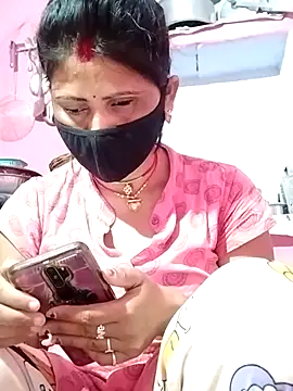 Snapshot of Bhavya_Bhan chatting on 03/03/25, 02:36 Bhavya Bhan online show from 03/03/25, 02:36