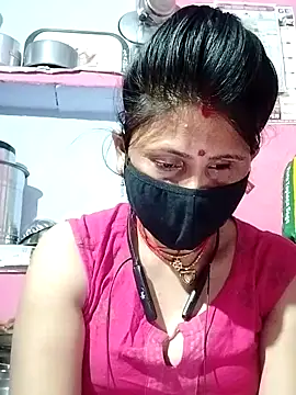Snapshot of Bhavya_Bhan chatting on 03/08/25, 09:08 Bhavya Bhan online show from 03/08/25, 09:08