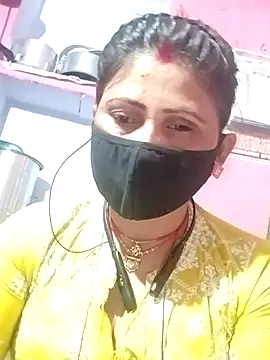Snapshot of Bhavya_Bhan chatting on 03/10/25, 05:07 Bhavya Bhan online show from 03/10/25, 05:07