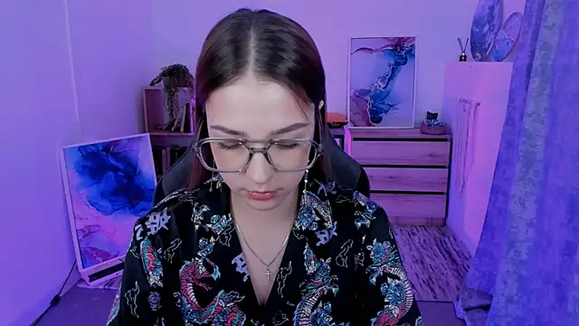 PamBeesly online show from 02/09/25, 11:14