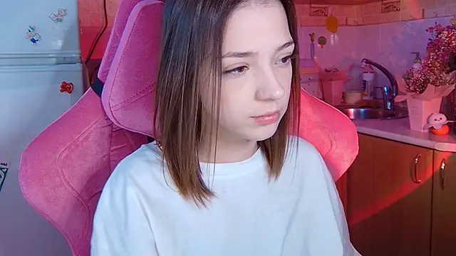 PamBeesly online show from 03/22/26, 02:20