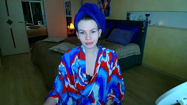 ReginaSparkle online show from 03/06/25, 01:05