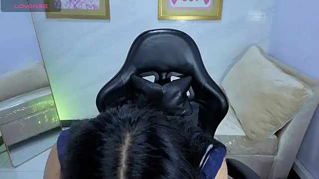 Paulette v online show from 11/28/25, 01:14