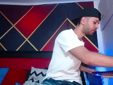 Cristian white online show from 02/10/25, 03:10