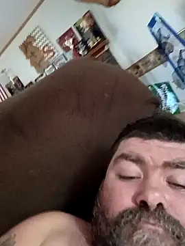 Snapshot of Rcraigue4 chatting on 10/12/25, 02:49 Rcraigue4 online show from 10/12/25, 02:49