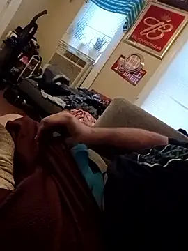 Snapshot of Rcraigue4 chatting on 10/30/25, 08:31 Rcraigue4 online show from 10/30/25, 08:31