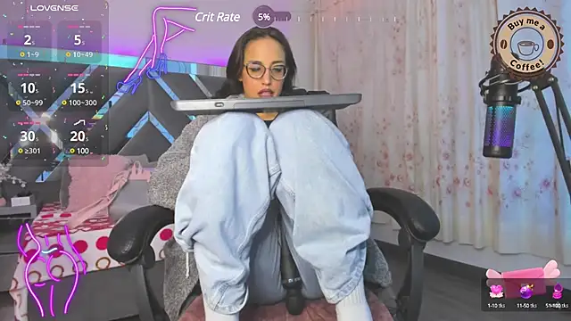 Snapshot of Abby_esposiito chatting on 02/11/25, 12:48 Abby esposiito online show from 02/11/25, 12:48