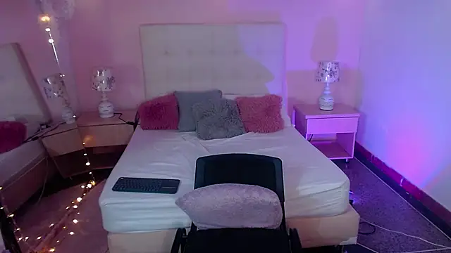 Snapshot of ScarlettDreamss7 chatting on 02/28/25, 03:37 ScarlettDreamss7 online show from 02/28/25, 03:37