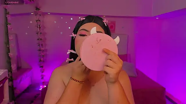 Snapshot of ScarlettDreamss7 chatting on 11/25/25, 12:16 ScarlettDreamss7 online show from 11/25/25, 12:16