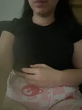 Snapshot of haskadin chatting on 02/17/25, 12:16 haskadin online show from 02/17/25, 12:16