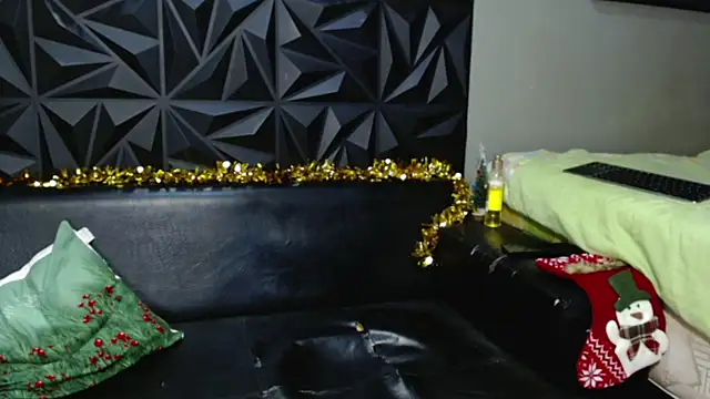 Snapshot of Jacob_Beckett chatting on 12/18/25, 09:43 Jacob Beckett online show from 12/18/25, 09:43