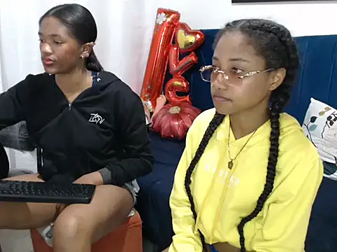 Snapshot of LITTLEDOLLHOT chatting on 02/28/25, 05:48 LITTLEDOLLHOT online show from 02/28/25, 05:48