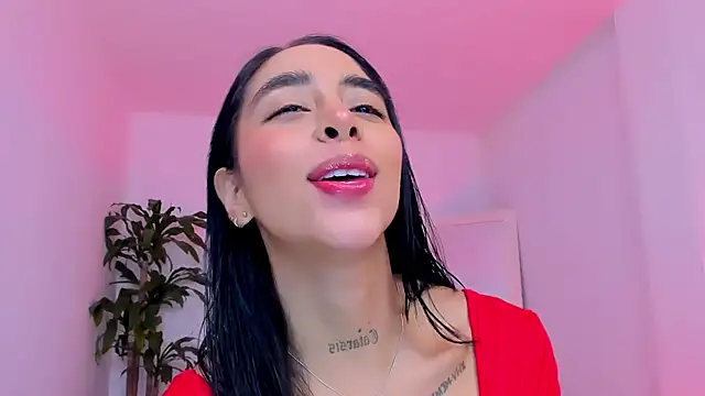 sophierooy22 online show from 04/30/26, 12:22