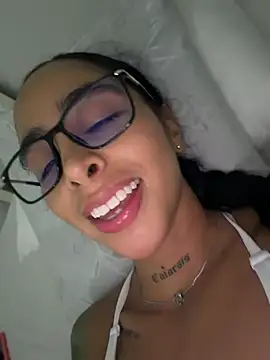 sophierooy22 online show from 06/29/26, 09:48