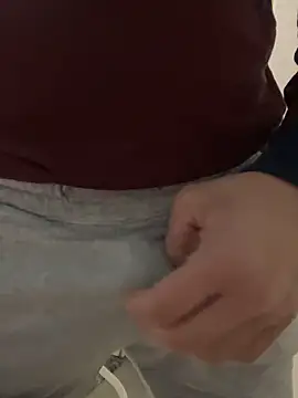 Snapshot of Greeneyes0820 chatting on 01/21/25, 06:45 Greeneyes0820 online show from 01/21/25, 06:45