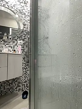 Snapshot of Greeneyes0820 chatting on 01/27/25, 02:24 Greeneyes0820 online show from 01/27/25, 02:24