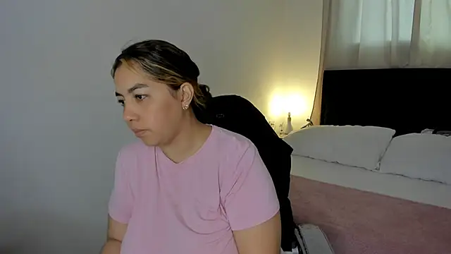 Snapshot of brithany_olson25 chatting on 02/06/26, 12:08 brithany olson25 online show from 02/06/26, 12:08