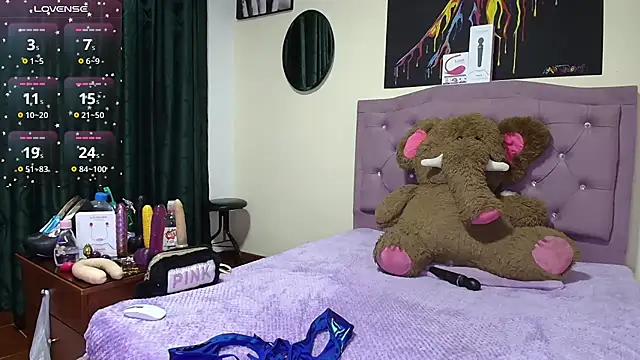 Emmie Hot online show from 02/03/26, 12:10