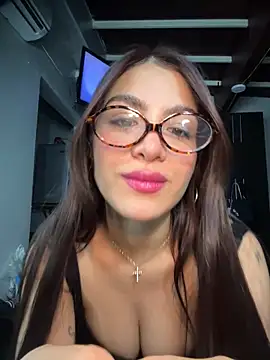 thompsonabella666 online show from 03/07/26, 05:26