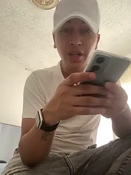 Snapshot of Diegosavage3 chatting on 02/04/25, 08:38 Diegosavage3 online show from 02/04/25, 08:38