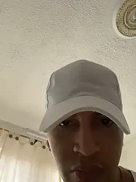 Snapshot of Diegosavage3 chatting on 02/24/25, 09:20 Diegosavage3 online show from 02/24/25, 09:20