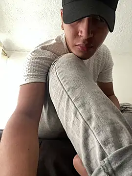 Snapshot of Diegosavage3 chatting on 02/25/25, 09:13 Diegosavage3 online show from 02/25/25, 09:13