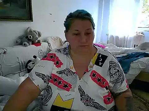 Snapshot of mayamayx chatting on 09/10/25, 06:57 mayamayx online show from 09/10/25, 06:57