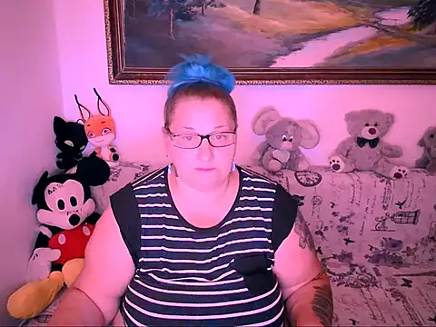 Snapshot of mayamayx chatting on 09/14/25, 07:13 mayamayx online show from 09/14/25, 07:13