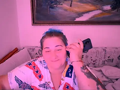 Snapshot of mayamayx chatting on 09/15/25, 07:58 mayamayx online show from 09/15/25, 07:58