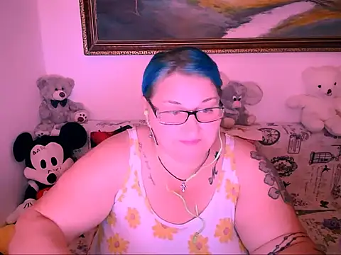 Snapshot of mayamayx chatting on 09/18/25, 07:05 mayamayx online show from 09/18/25, 07:05