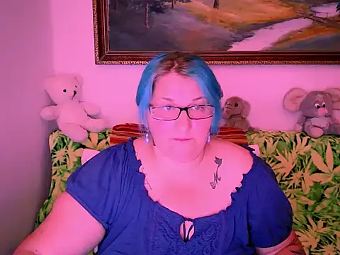 Snapshot of mayamayx chatting on 10/12/25, 04:50 mayamayx online show from 10/12/25, 04:50