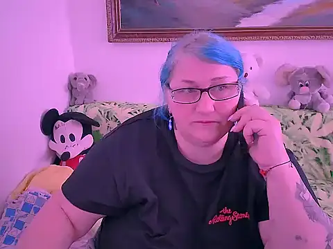 Snapshot of mayamayx chatting on 10/29/25, 09:00 mayamayx online show from 10/29/25, 09:00