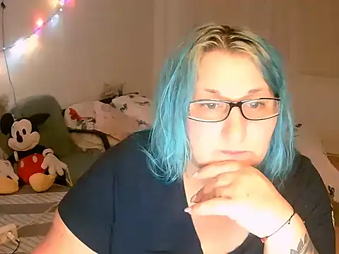 Snapshot of mayamayx chatting on 12/03/25, 06:17 mayamayx online show from 12/03/25, 06:17