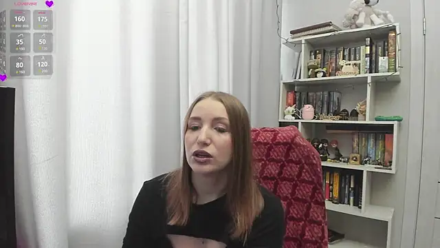 Snapshot of LillyFan-X chatting on 03/10/25, 04:28 LillyFan-X online show from 03/10/25, 04:28